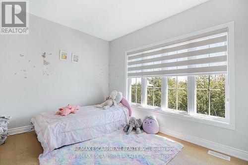 2 - 487 Aztec Drive, Oshawa, ON - Indoor Photo Showing Bedroom