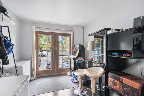 Hall d'entrée/Vestibule - 67  - 67A Av. De Venise O., Venise-En-Québec, QC - Indoor