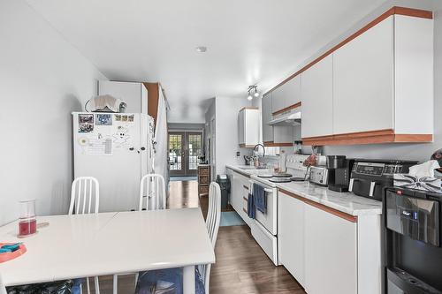 Cuisine - 67  - 67A Av. De Venise O., Venise-En-Québec, QC - Indoor Photo Showing Kitchen