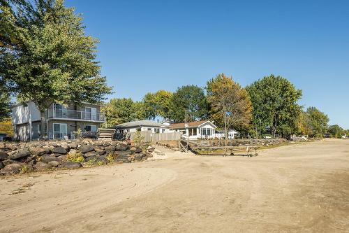 Vue sur l'eau - 67  - 67A Av. De Venise O., Venise-En-Québec, QC - Outdoor
