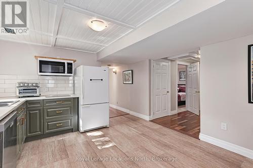 103478 Grey 18 Road, Meaford, ON - Indoor Photo Showing Kitchen