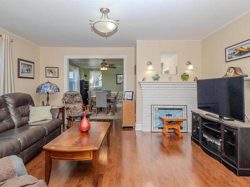 15 Harriet Street, Sydney River, NS 