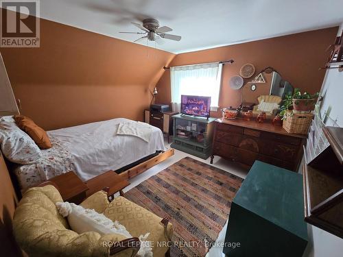 506 Southworth Street S, Welland (Lincoln/Crowland), ON - Indoor Photo Showing Bedroom