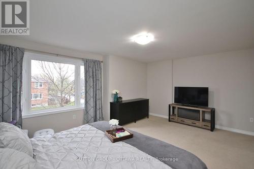 1267 Shillington Avenue, Ottawa, ON - Indoor Photo Showing Bedroom