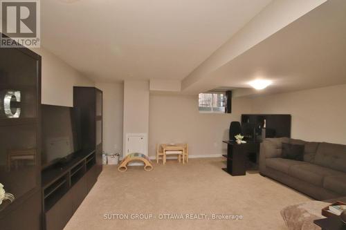 1267 Shillington Avenue, Ottawa, ON - Indoor Photo Showing Other Room