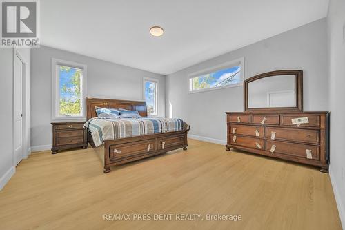 88 O'Neil Street, Chatham-Kent, ON - Indoor Photo Showing Bedroom