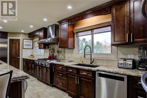 2029 Armstrong Street, Sudbury, ON - Indoor Photo Showing Kitchen With Upgraded Kitchen