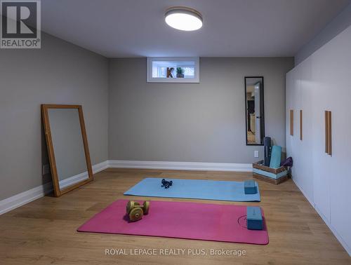 884 Eagle Drive, Burlington, ON - Indoor