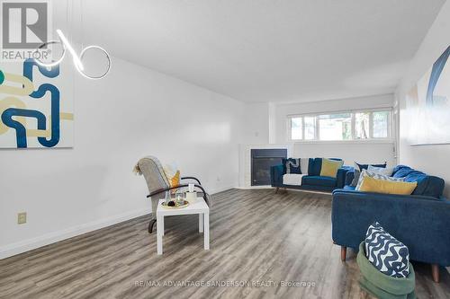 118 - 15 Jacksway Crescent, London North (North G), ON - Indoor