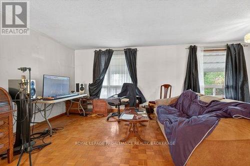 798 Arundel Place, Kingston (South Of Taylor-Kidd Blvd), ON - Indoor Photo Showing Other Room