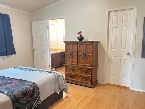 81 Mockingbird Drive, Brandon, MB - Indoor Photo Showing Bedroom