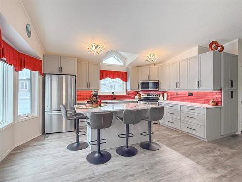 81 Mockingbird Drive, Brandon, MB - Indoor Photo Showing Kitchen