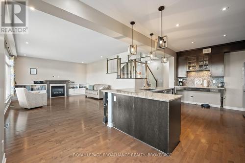 675 Fieldstone Drive, Kingston (Kingston East (Incl Barret Crt)), ON - Indoor Photo Showing Kitchen With Upgraded Kitchen