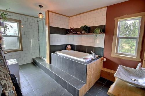 Salle de bains - 11133 Boul. Rideau, Rouyn-Noranda, QC - Indoor Photo Showing Bathroom