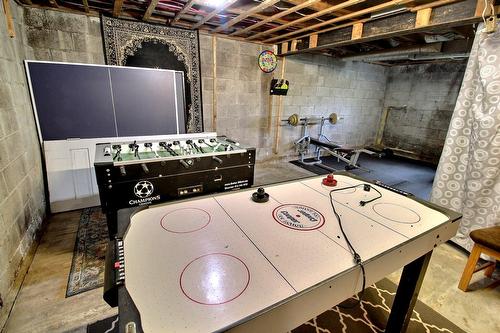 Salle de jeux - 11133 Boul. Rideau, Rouyn-Noranda, QC - Indoor Photo Showing Other Room