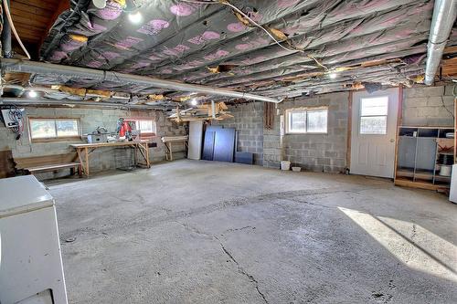 Atelier - 11133 Boul. Rideau, Rouyn-Noranda, QC - Indoor Photo Showing Basement