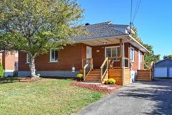 13Z 46e Avenue E.  Blainville, QC J7C 1L1