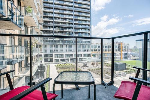 Pool - 508-235 Rue Peel, Montréal (Le Sud-Ouest), QC - Outdoor With In Ground Pool With View