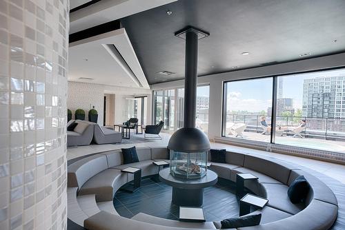 Garden - 508-235 Rue Peel, Montréal (Le Sud-Ouest), QC - Outdoor With Facade