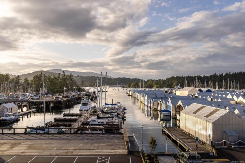 201-2270 Harbour Rd, Sidney, BC - Outdoor With View