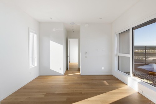 201-2270 Harbour Rd, Sidney, BC - Indoor Photo Showing Other Room