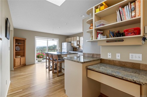 3656 Glen Oaks Dr, Nanaimo, BC 