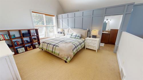2919 Westview Road, Cranbrook, BC - Indoor Photo Showing Bedroom
