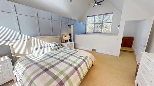 2919 Westview Road, Cranbrook, BC - Indoor Photo Showing Bedroom