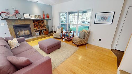 2919 Westview Road, Cranbrook, BC - Indoor Photo Showing Living Room With Fireplace