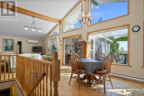 122 Bayview Drive, Greater Napanee (Greater Napanee), ON - Indoor Photo Showing Dining Room