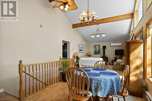 122 Bayview Drive, Greater Napanee (Greater Napanee), ON - Indoor Photo Showing Dining Room