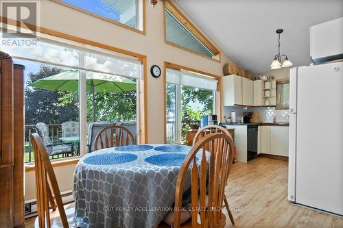 122 Bayview Drive, Greater Napanee (Greater Napanee), ON - Indoor Photo Showing Dining Room