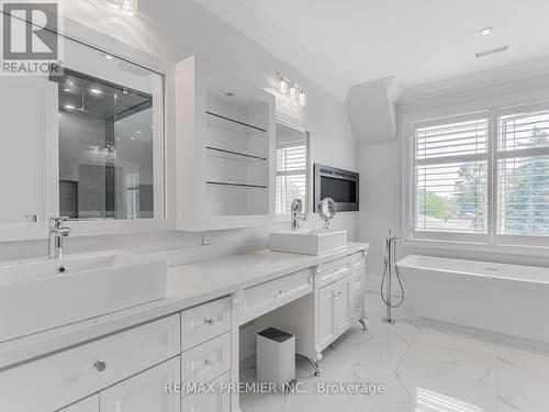 111 Codsell Avenue, Toronto, ON - Indoor Photo Showing Bathroom