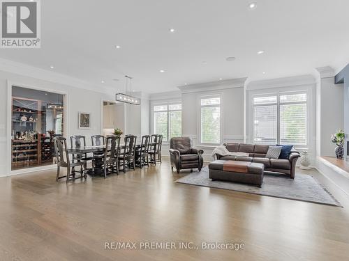111 Codsell Avenue, Toronto, ON - Indoor Photo Showing Living Room