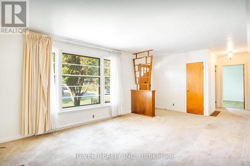 143 Oakside Street, London East (East C), ON - Indoor Photo Showing Other Room