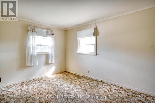 143 Oakside Street, London East (East C), ON - Indoor Photo Showing Other Room