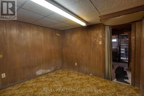 143 Oakside Street, London East (East C), ON - Indoor Photo Showing Other Room