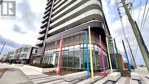 3304 - 7895 JANE STREET  Vaughan, ON L4K 2M7