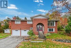 2288 Muriel Crescent  Sudbury, ON P3E 4W4
