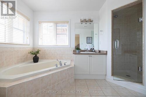 23 Staglin Court, Markham, ON - Indoor Photo Showing Bathroom