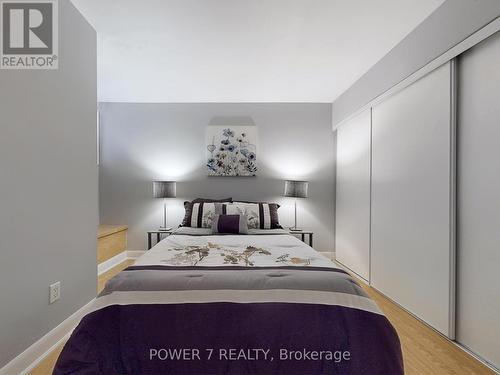 147 - 415 Jarvis Street, Toronto, ON - Indoor Photo Showing Bedroom