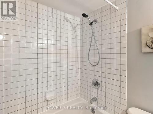 147 - 415 Jarvis Street, Toronto, ON - Indoor Photo Showing Bathroom