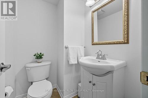 10 Lakepointe Drive, Ottawa, ON - Indoor Photo Showing Bathroom