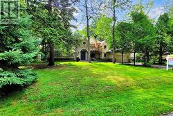 1558 SPRING ROAD S  Mississauga, ON L5J 1N3