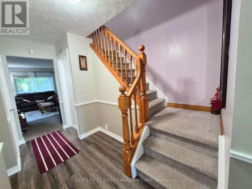 15 Mohican Drive, Woodstock (Woodstock - North), ON - Indoor Photo Showing Other Room