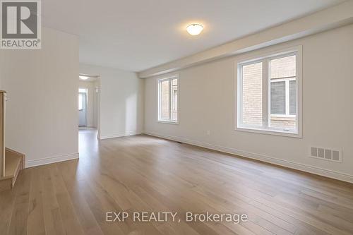 9 Kenneth Appleton Avenue, Richmond Hill, ON - Indoor Photo Showing Other Room