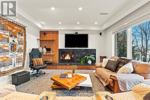 358C Martindale Road, St. Catharines (Martindale Pond), ON - Indoor Photo Showing Living Room With Fireplace