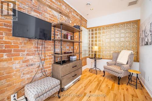Primary sitting room - 64 Yates Street, St. Catharines (Downtown), ON - Indoor Photo Showing Other Room