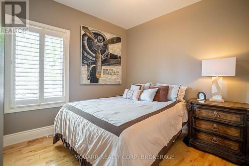2nd bedroom - Queen bed - 64 Yates Street, St. Catharines (Downtown), ON - Indoor Photo Showing Bedroom