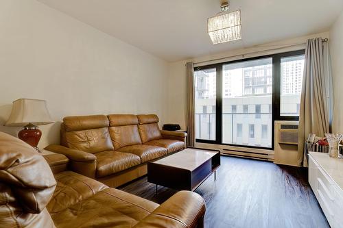 Salon - 554-1414 Rue Chomedey, Montréal (Ville-Marie), QC - Indoor Photo Showing Living Room
